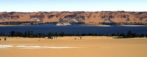 800px-Ounianga_Serir_panorama-640x250